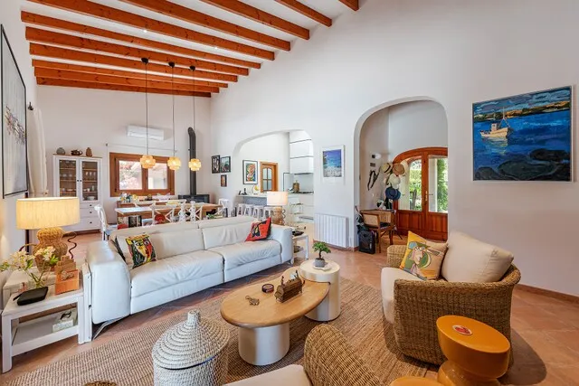 Renovated villa with heated pool for sale near Pollensa, North Mallorca — photo 12