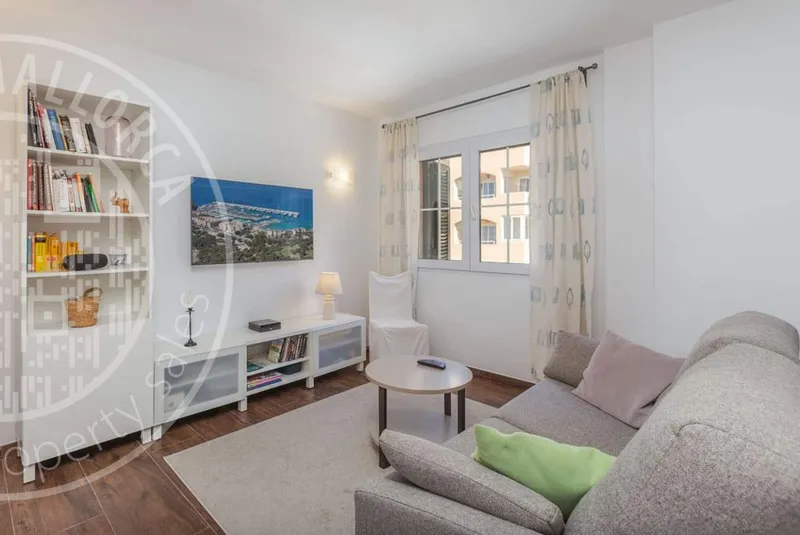 260707 – Exclusive Penthouse with Panoramic Sea & Marina Views — photo 11