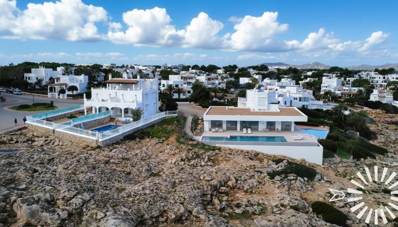 Seafront Plot for Sale in Cala d'Or, Mallorca — photo 1