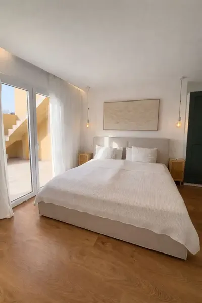 This extraordinary penthouse is located in a privileged location in El Molinar, just a few minutes' walk from the sea. The property is situated — photo 10