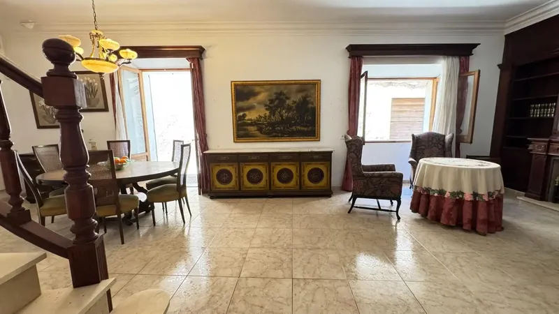 We present this charming village house with endless possibilities in the heart of Sineu, a true Mallorcan gem located in — photo 6