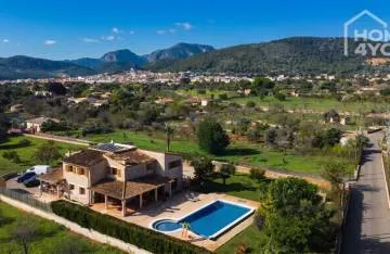 Mallorcan villa with saltwater pool & views of the Tramuntana, 4 bedrooms, 3 bathrooms, solar, heating — photo 1