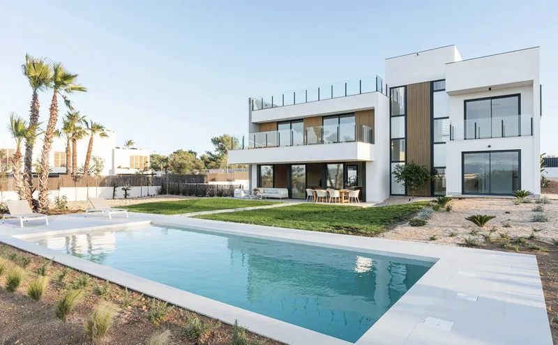 Luxurious Modern Villa in Son Gual — photo 2