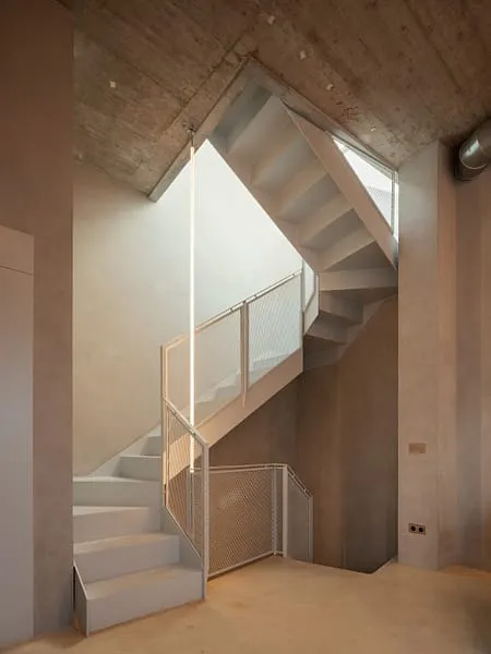 Award-Winning Designer Townhouse with Private Rooftop Pool & Sea Views in Puerto Alcudia — photo 4