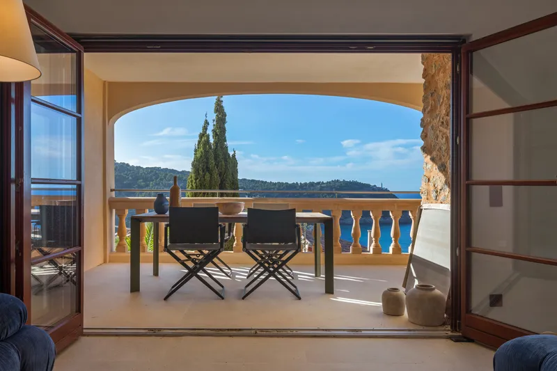 Modern apartment with fantastic views of Port de Sóller — photo 1
