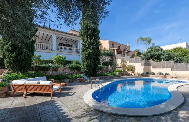 Detached house in Cala Major, Palma de Mallorca — photo 1