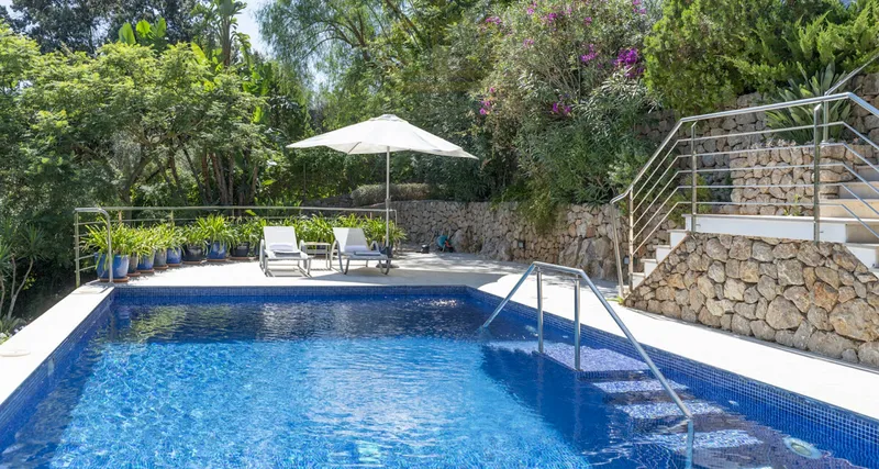 Exclusive villa in Puerto Pollensa with sea views in dreamy hillside location — photo 10