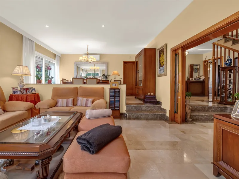 Mediterranean Villa for Sale in Luxury Area of Cas Catala — photo 6