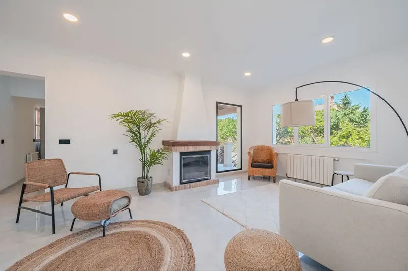 Exclusive chalet for sale in a sought-after area of Santa Ponsa, just a few minutes' walk from the beach. — photo 3