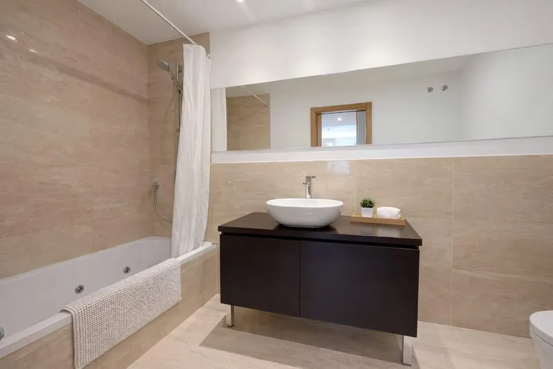 156m² apartment with 3 bedrooms, 2 bathrooms, balcony and pool for sale — photo 12