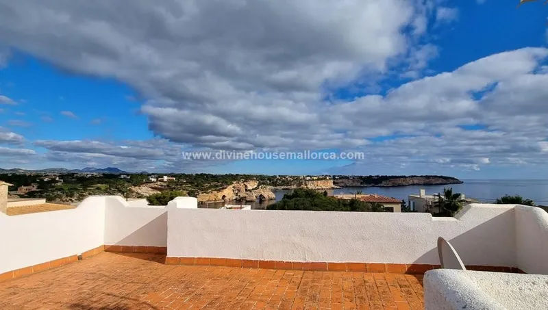 Chalet on second line in Cala Llombards with views of Es Pontás — photo 4