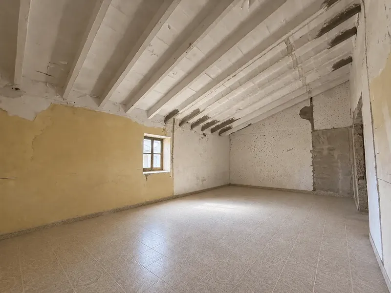 Attic in the historic center of Artà — photo 5