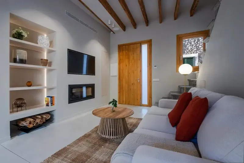 Elegant townhouse beautifully renovated with top-quality materials for sale in the historic center — photo 7