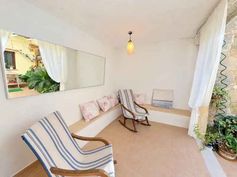 Distributed over 3 floors with great charm, this renovated 144 m2 house in Pollensa has a patio and terraces of approx. 44 m2, 3 ha — photo 10