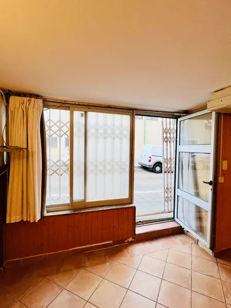 Ideal commercial premises for a small business, 200m from ... — photo 10