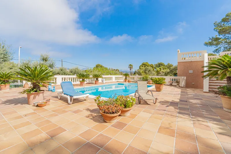 Villa with pool in Calvià — photo 4