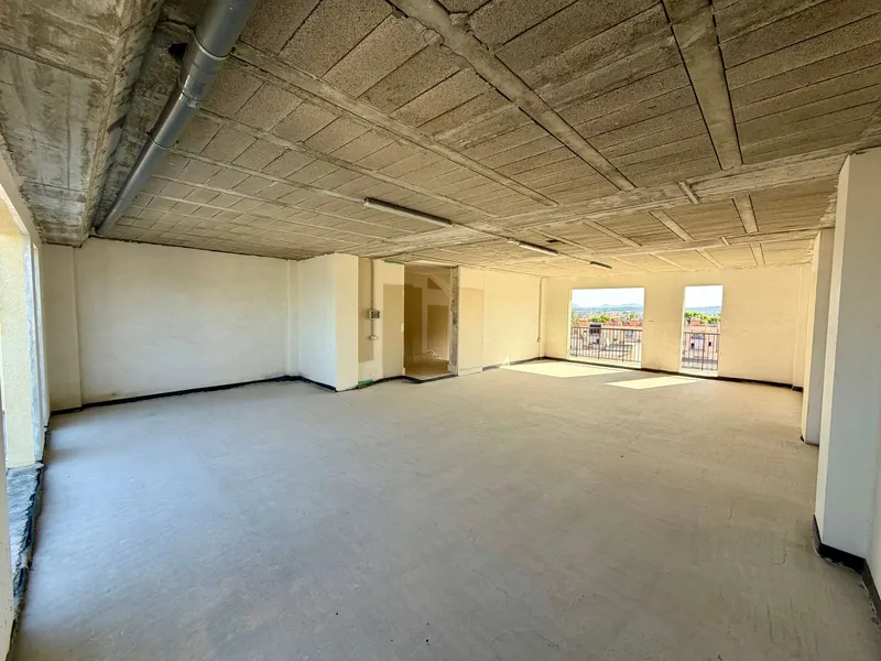 491m² multi-family house with roof terrace for sale; shell construction — photo 12