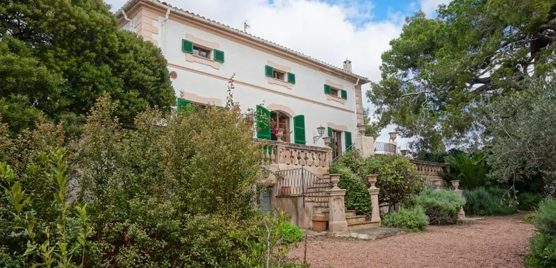 Historic house with pool between Palma and Son Vida | 655 m² — photo 3