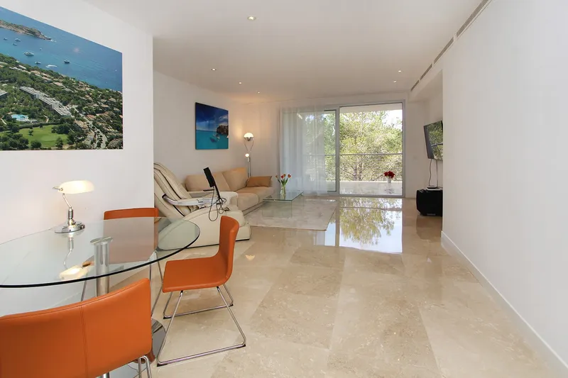 2-bedroom penthouse in luxury residence on the golf course for rent — photo 5