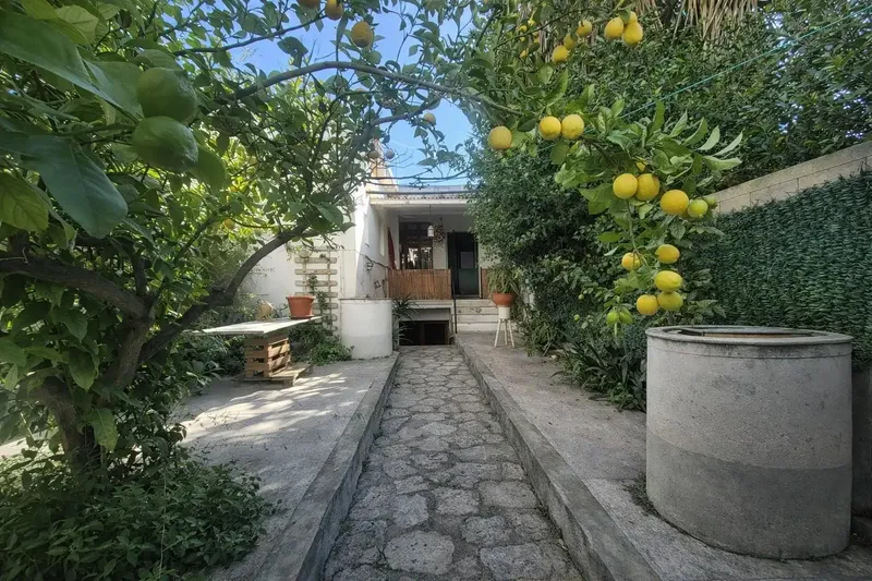 We present a magnificent opportunity to acquire a character house in the heart of Inca. — photo 2