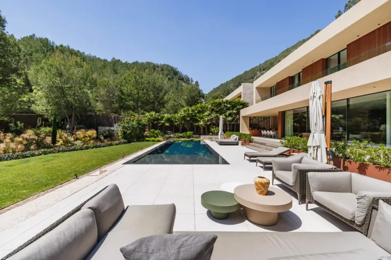 Architectural masterpiece modern villa for sale in Son Vida — photo 11