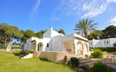 Fantastic villa for sale in Cala D'or, Villas in Cala Dor, Mallorca. — photo 1