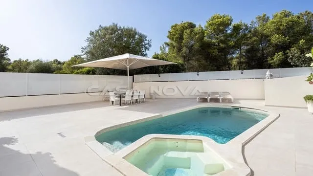 Villa for sale in Son Ferrer, Calvià, Mallorca — photo 3