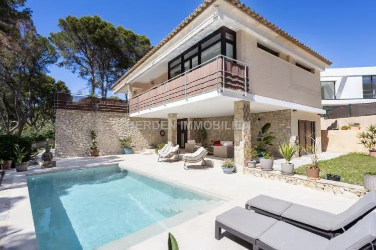 Exclusive Luxury Villa in Costa de la Calma Mallorca - Only 100 Metres from the Sea — photo 1