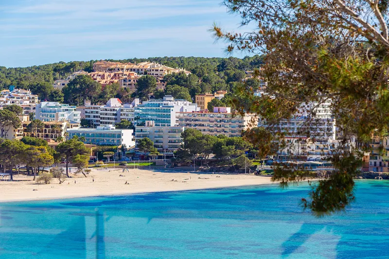 Spectacular villa in an elevated panoramic location — photo 3