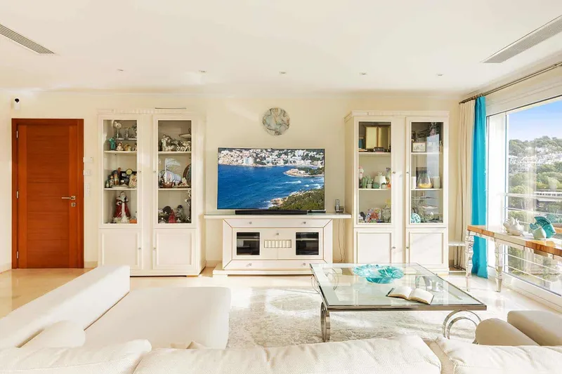 Mediterranean villa with sensational sea views — photo 2