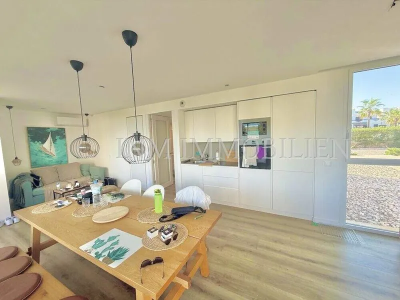 73m² ground floor apartment with 3 rooms, pool and garden for sale — photo 3
