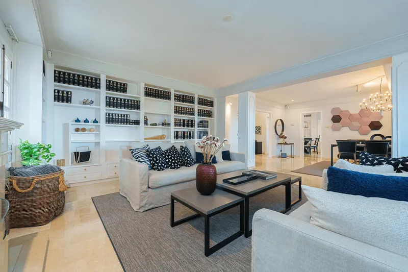 Mediterranean elegance with panoramic sea views in Cas Català — photo 5