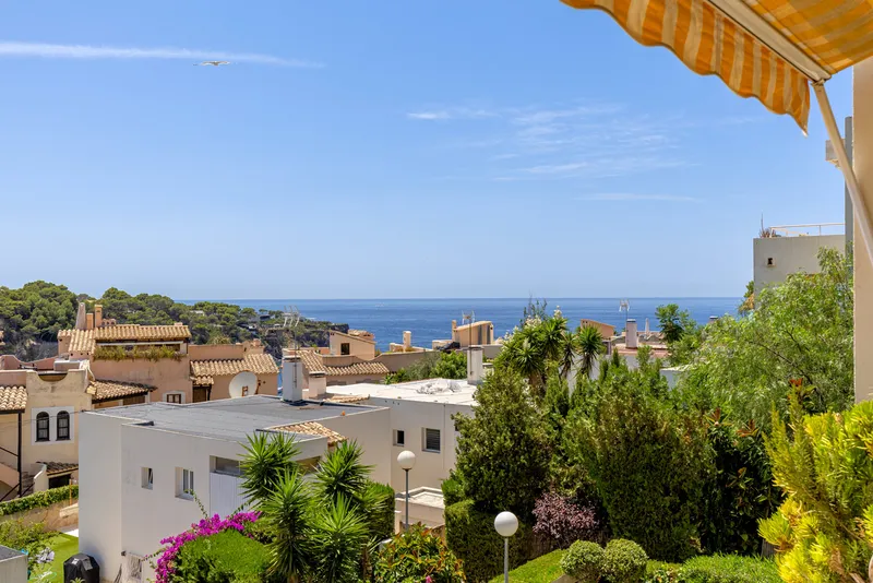 Apartment in Santa Ponsa with sea views — photo 3