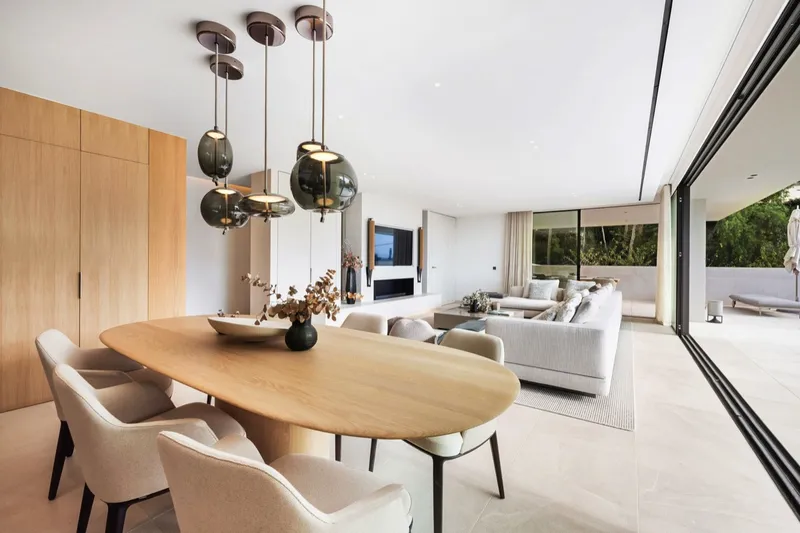 Newly constructed contemporary villa with panoramic vistas for sale in Portals Nous — photo 3