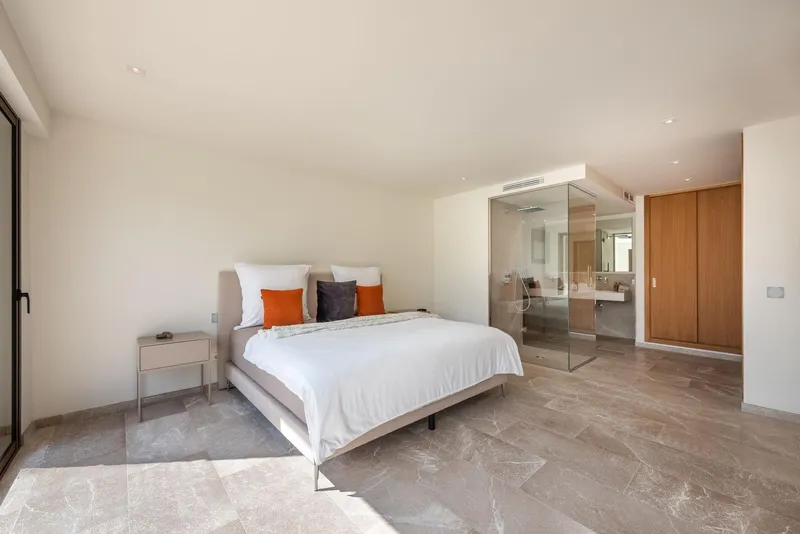 Spacious luxury villa in Nova Santa Ponsa — photo 5