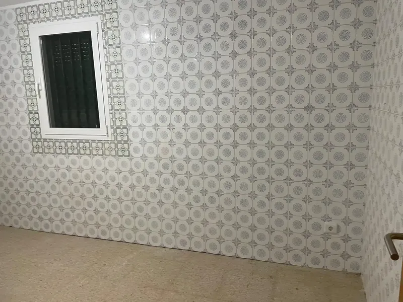 Plot of 14,554 m², distributed in several buildings — photo 9