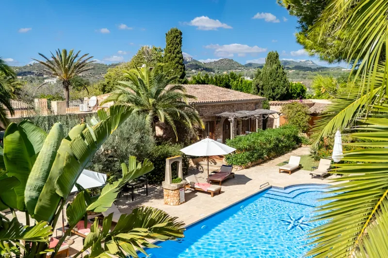 Historic estate with agroturismo license and vineyards near Porto Colom — photo 11