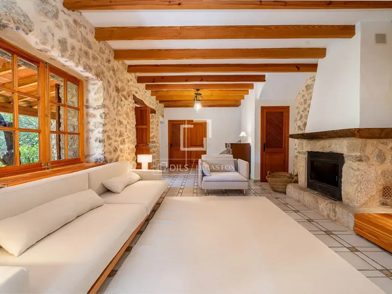 Lucas Fox presents this authentic rustic Mallorcan farmhouse for temporary rental in Mancor de la Vall, one of the most charming villages — photo 8