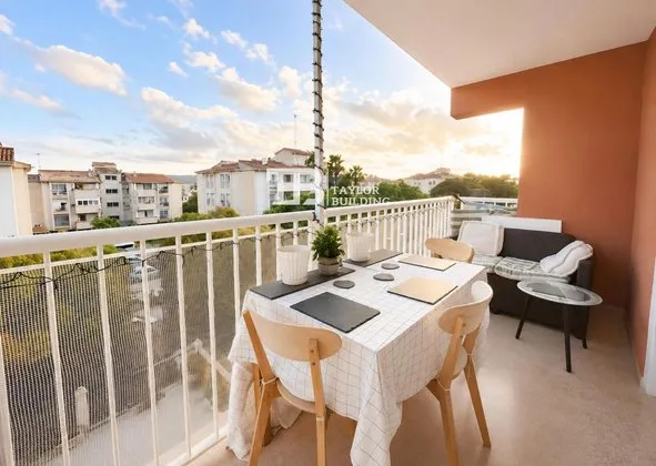 Flat / apartment in Calle Astor, Son Ferrer, Calvià — photo 3
