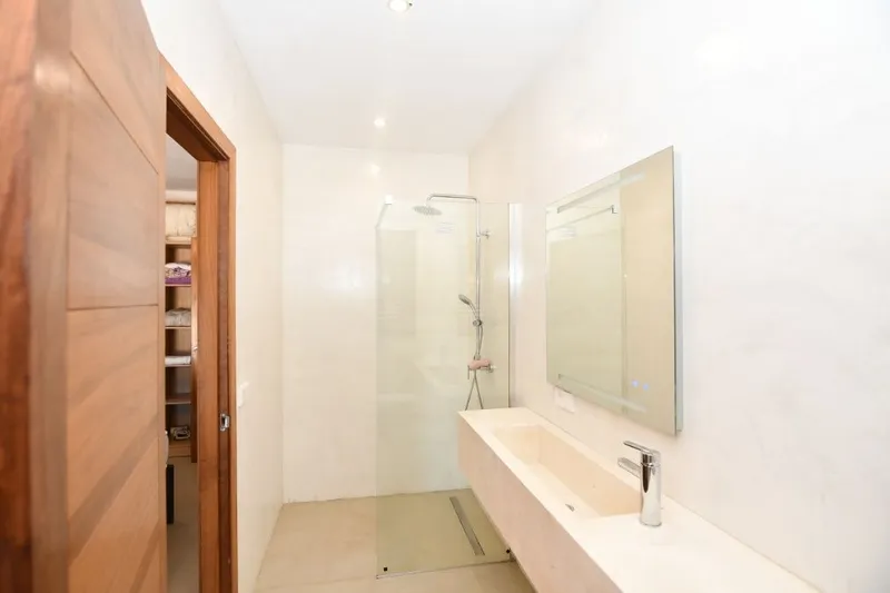 Country house with 2 swimming pools on a quiet plot on the outskirts of Campos — photo 11
