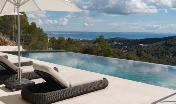 Spectacular Villa with Sea Views and Views of Bellver Castle in Son Vida — photo 4