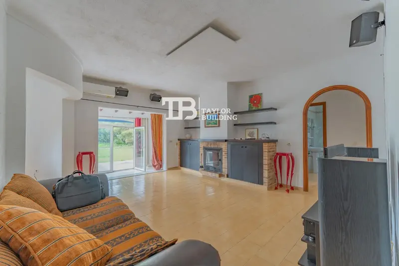 Taylor Building presents this beautiful finca with Mallorcan character with all documentation in order, located a short distance from the painter — photo 5