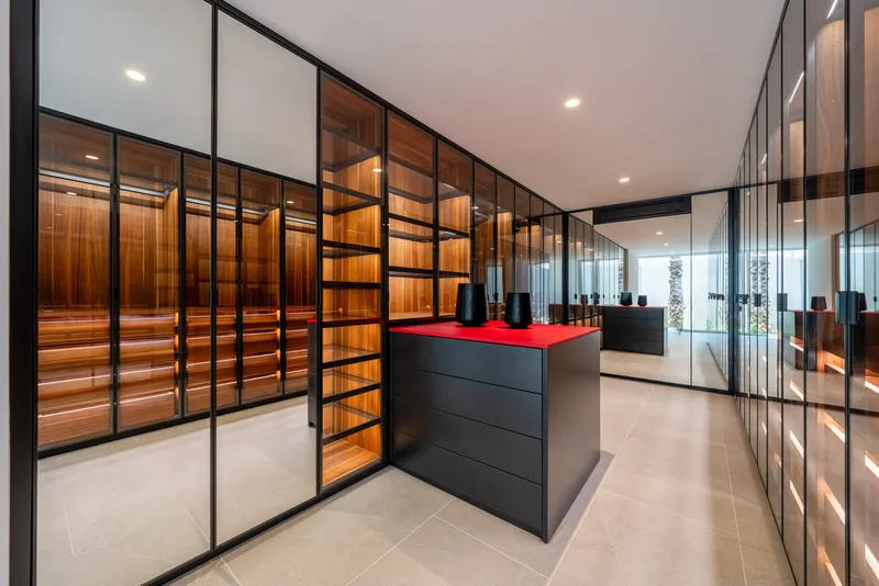 Luxurious new-build villa with sea and harbour views — photo 12