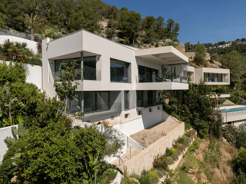 Villa with pool and panoramic views in Son Vida — photo 1