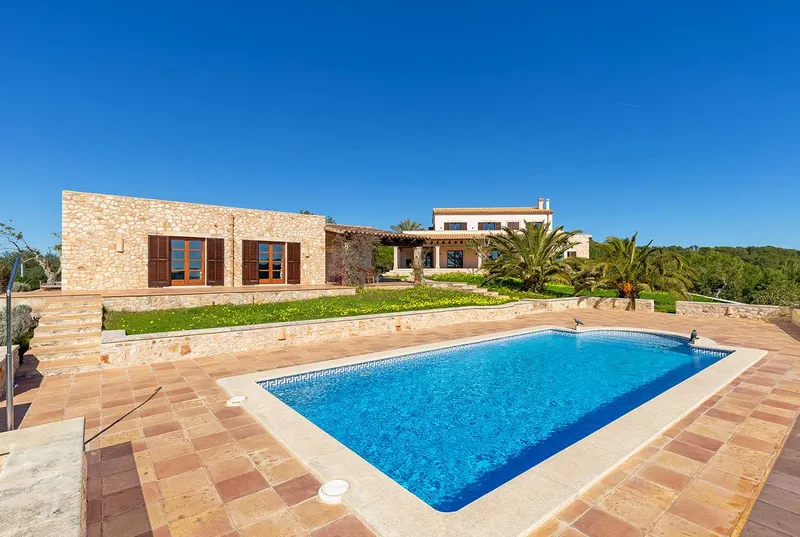 16.500m² Finca mit 12 Zimmern, Pool & Terrassen zu erwerben — photo 2