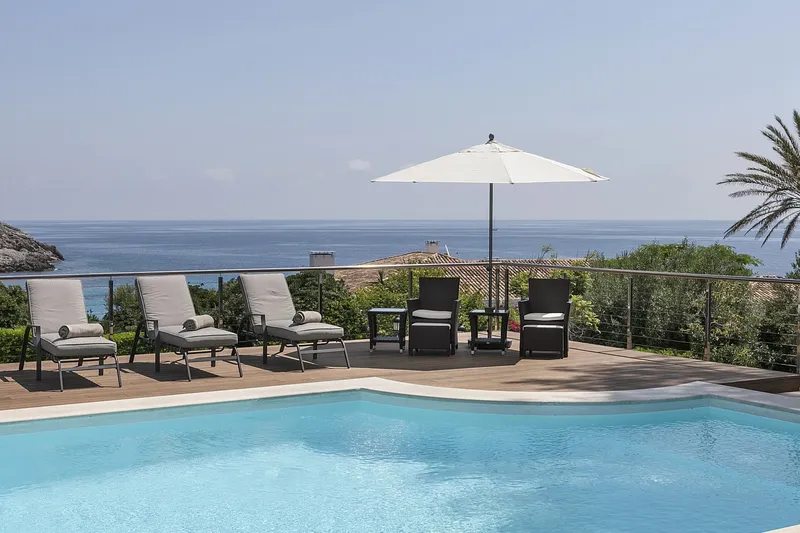 Vacation rental: Mediterranean villa close to the sea for rent in the north of Mallorca — photo 4