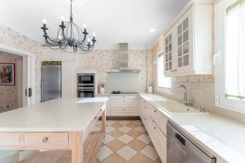 Spacious Mediterranean villa with sprawling grounds for sale in Santa Ponsa — photo 9