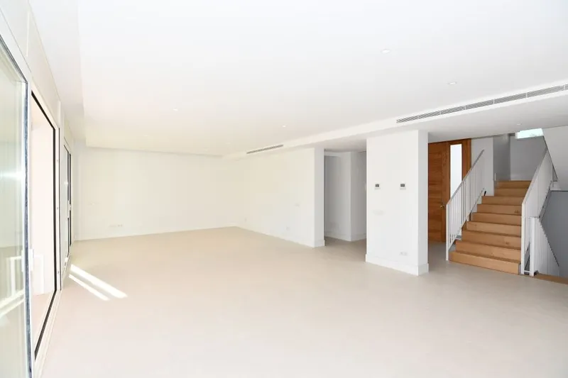 New and modern villa with beautiful sea views in Cala D'Or — photo 9