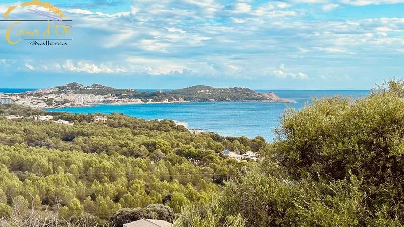 Sea view building plot for 6 houses or 15 apartments for sale — photo 1