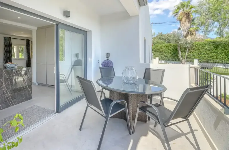 Nestled in the tranquil setting of Es Capdellà, one of Mallorca's most picturesque villages, this elegant contemporary villa offers — photo 6